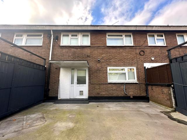 Flat for rent in Olton, West Midlands