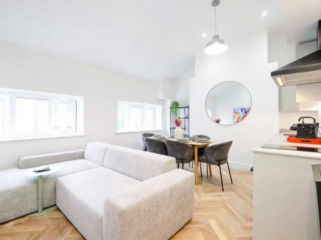 Flat for rent in City Centre, Georgia