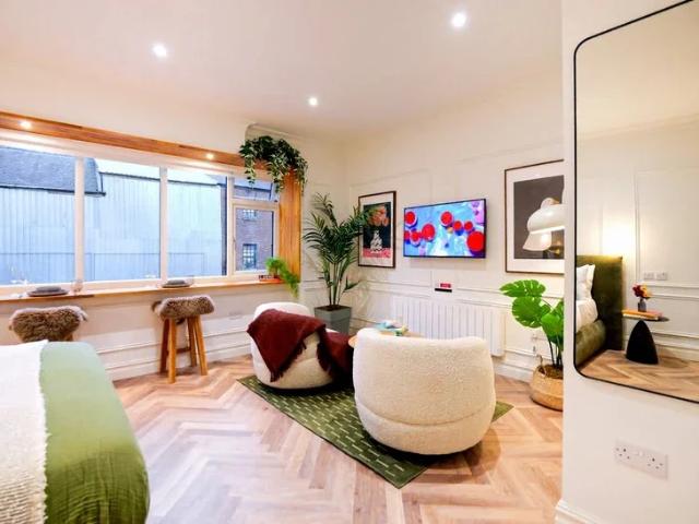 Flat for rent in City Centre, Georgia