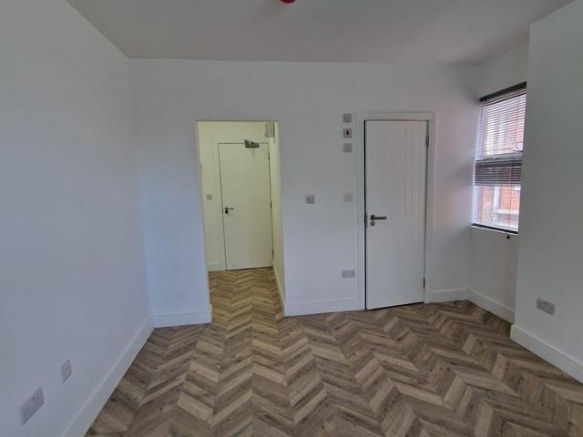 Flat for rent in London Borough of Brent, Greater London