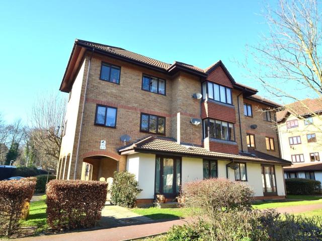 Flat for rent in London Borough of Bromley, Greater London
