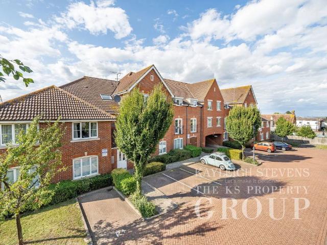 Flat for rent in Parkwood, Gillingham