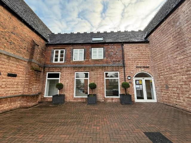 Flat for rent in Poolfields, Butterton