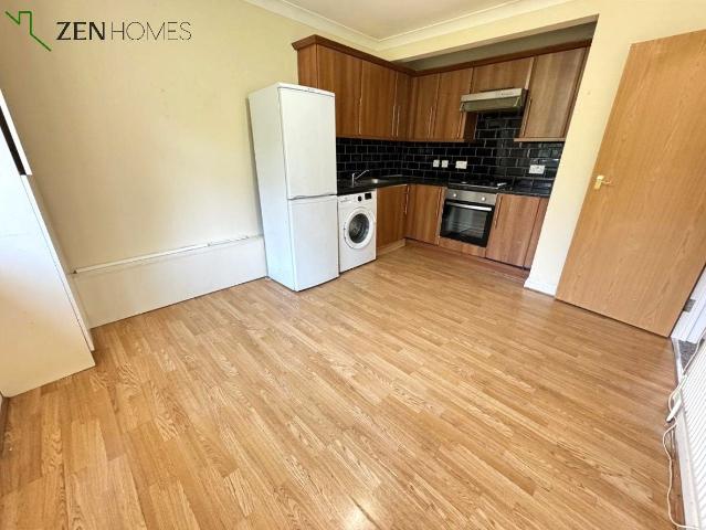 Flat for rent in Edmonton, Greater London