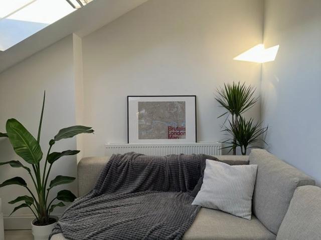 Flat for rent in Upper Clapton, Greater London