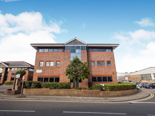 Flat for rent in Hart, Hampshire