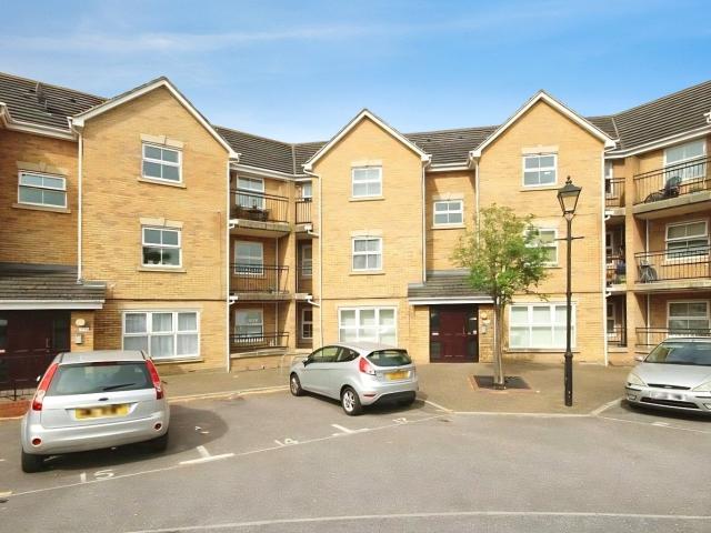 Flat for rent in Noak Hill, Essex