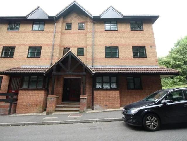 Flat for rent in Hertsmere Meriden, Hertfordshire