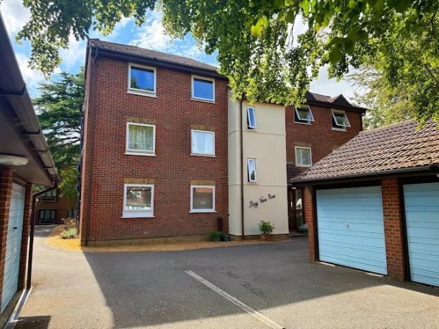 Flat for rent in Poole