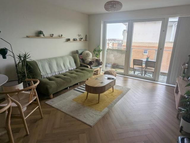 Flat for rent in Falcon Lodge, Wales