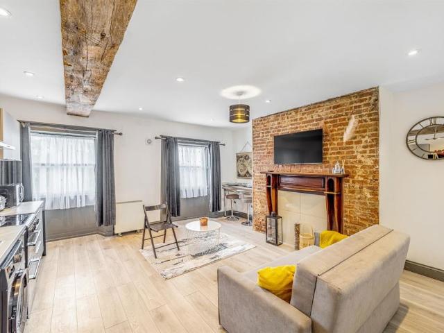 Flat for rent in St Thomas, Boston