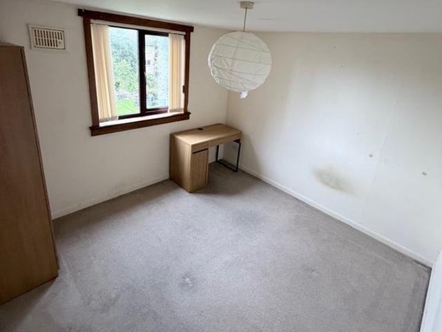 Flat for rent in Oxgangs, Scotland