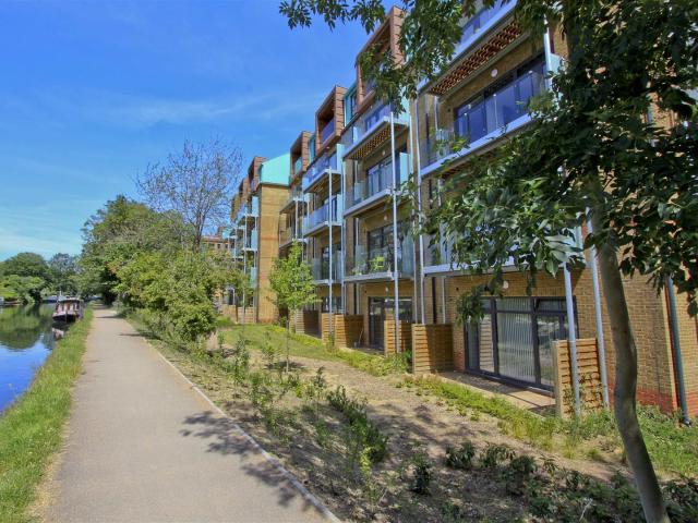 Flat for rent in London Borough of Hillingdon, Greater London