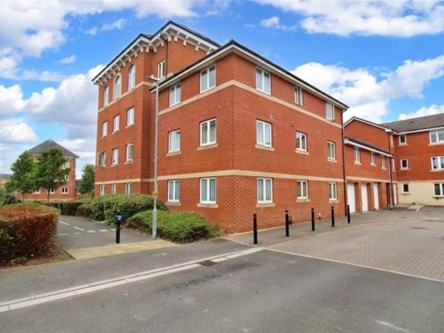 Flat for rent in Churchward, Rodbourne