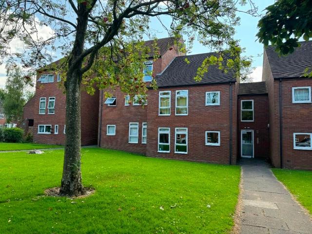 Flat for rent in Shirley, West Midlands