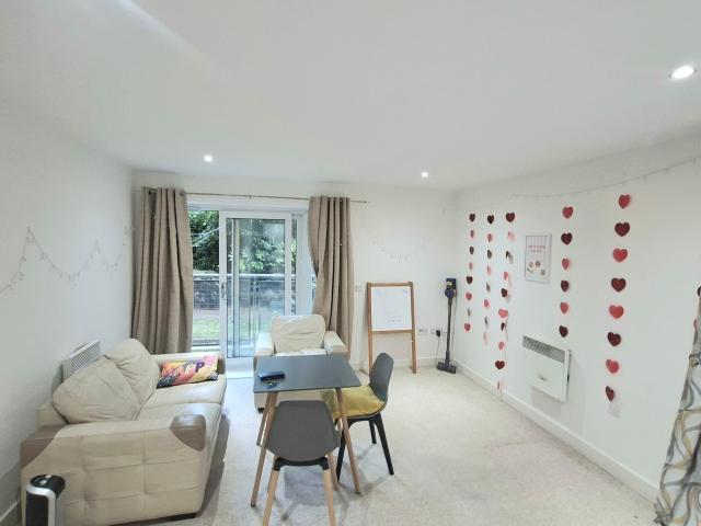 Flat for rent in Georgia, Greater Manchester