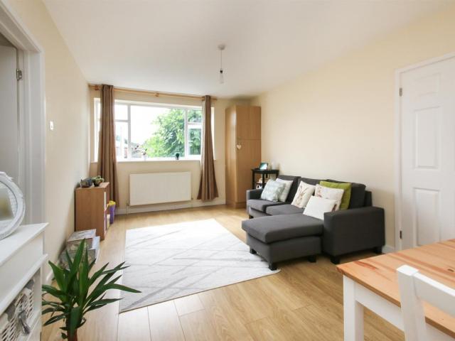Flat for rent in Greater London