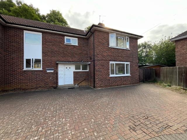 Flat for rent in Woodston, Peterborough