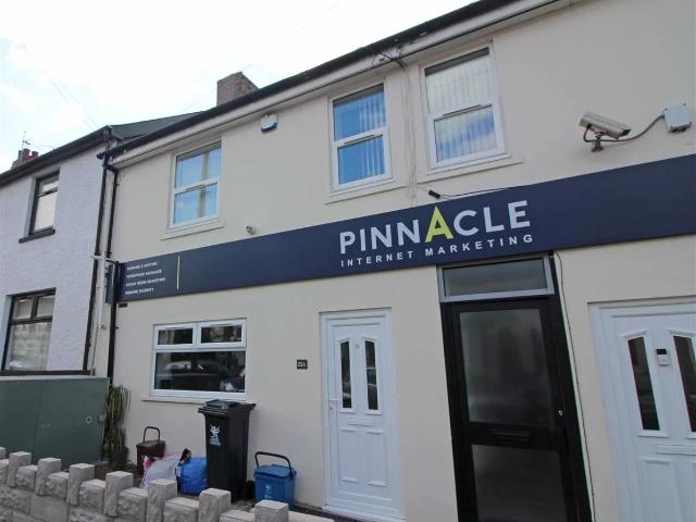 Flat for rent in Falcon Lodge, Wales