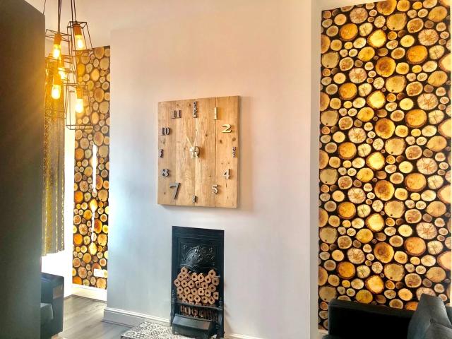 Flat for rent in Calderstones