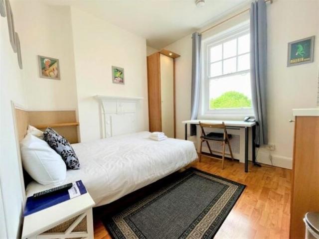Flat for rent in Hammersmith, Greater London
