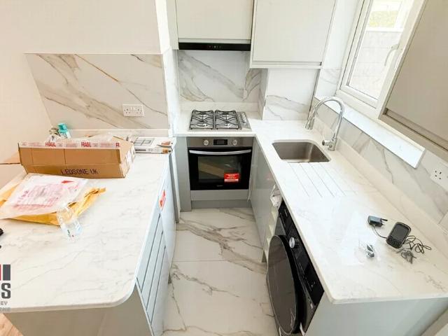 Flat for rent in Palmers Green, Greater London
