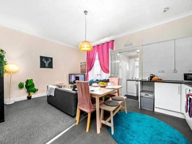 Flat for rent in Orbiston, Bellshill
