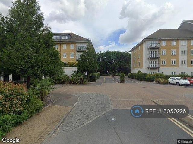 Flat for rent in Parkwest Apartments, Greater London
