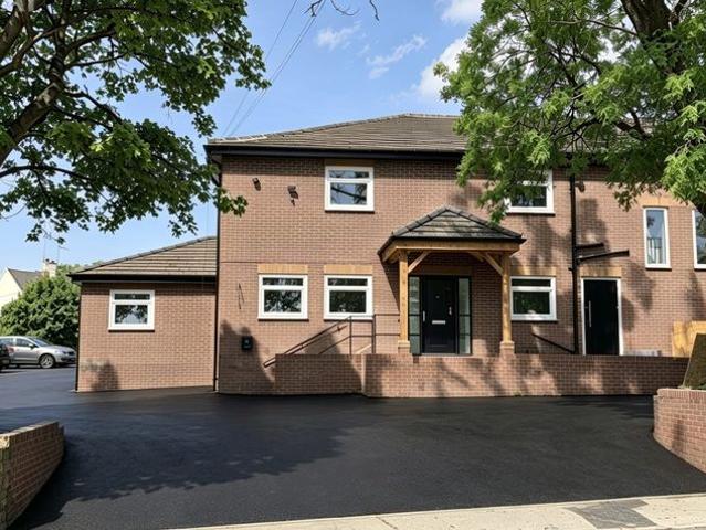 Flat for rent in Worsbrough Bridge, Worsbrough