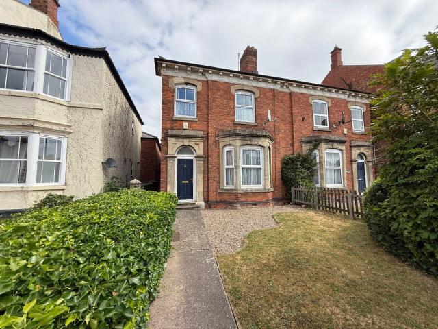 Flat for rent in Brentingby, Leicestershire