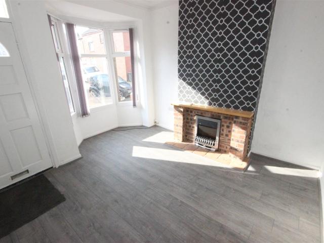 Apartment for rent in Dixons Green, West Midlands