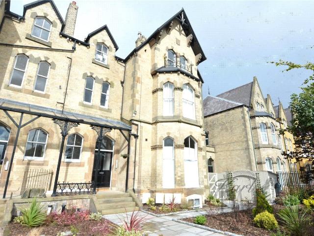 Flat for rent in Claughton, Birkenhead