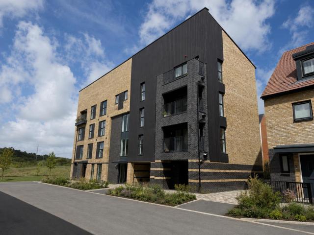 Flat for rent in Swanscombe and Greenhithe, Monks Orchard