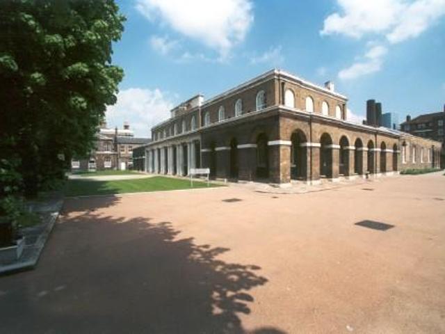 Flat for rent in East Greenwich, Greater London
