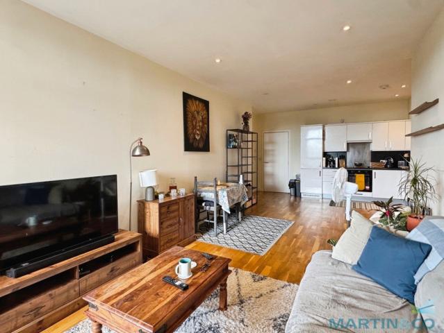 Flat for rent in Repton Manor, Bridgefield