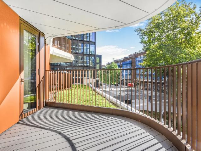 Flat for rent in Bankside, Greater London