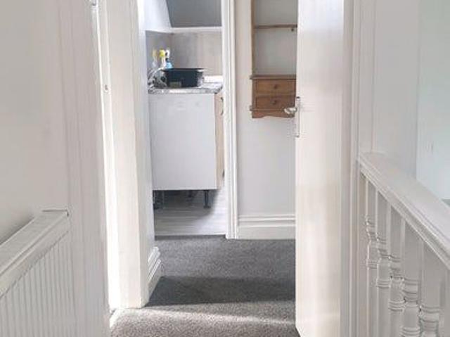 Flat for rent in Upper Armley, Leeds