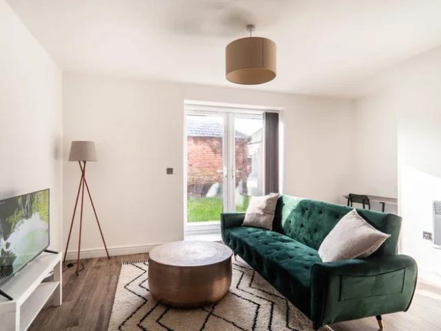 Flat for rent in Great Crosby, Sefton