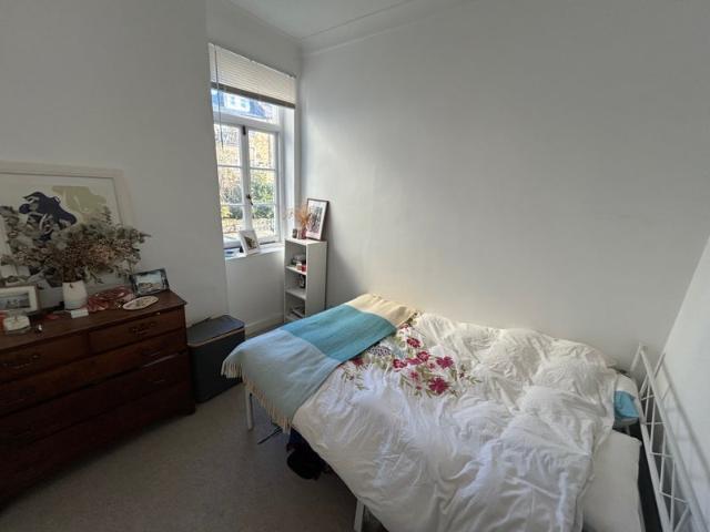 Flat for rent in Shacklewell, Greater London