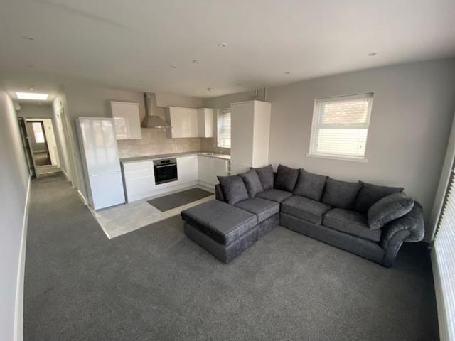 Flat for rent in Plasnewydd, Falcon Lodge