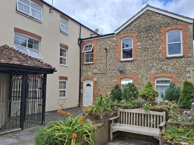 Flat for rent in Bruton, Somerset