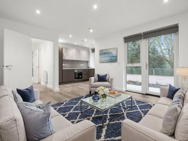 Flat for rent in London Borough of Richmond upon Thames, Greater London