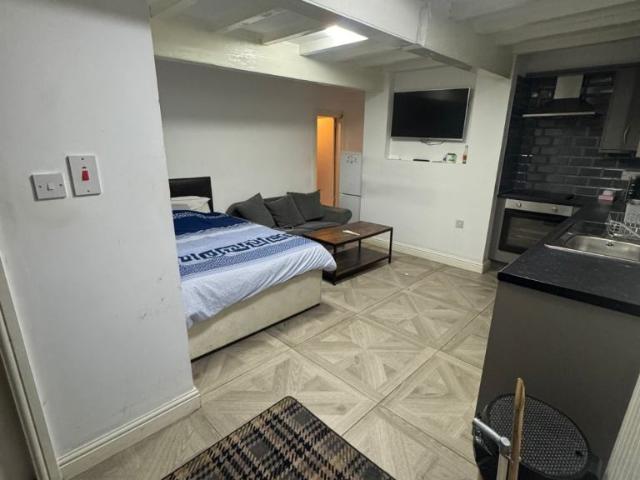 Flat for rent in Allerton, West Yorkshire