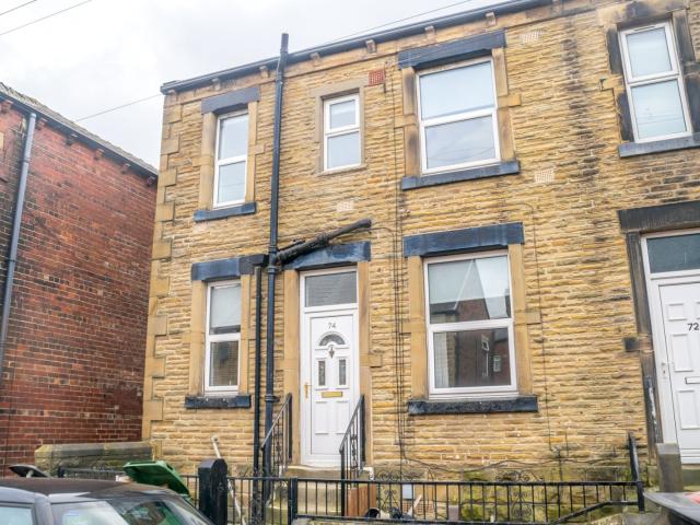 Flat for rent in West Yorkshire