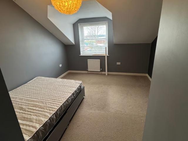Flat for rent in North Lodge