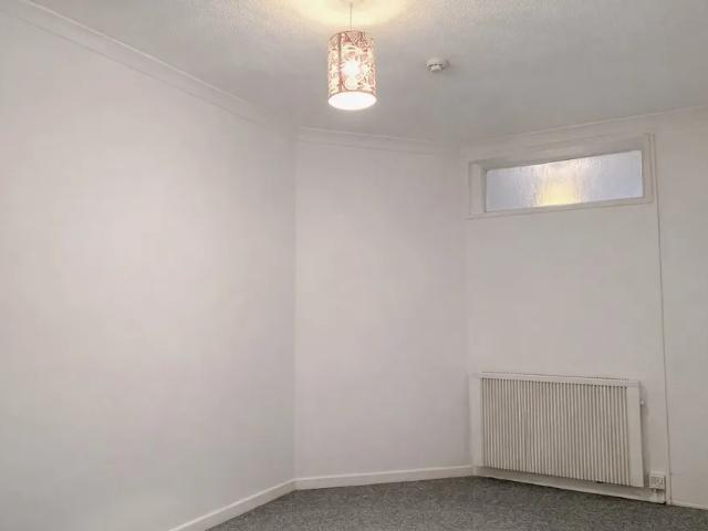 Flat for rent in Old Town, Guestling Green