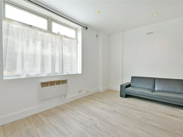 Flat for rent in Hornsey, Greater London
