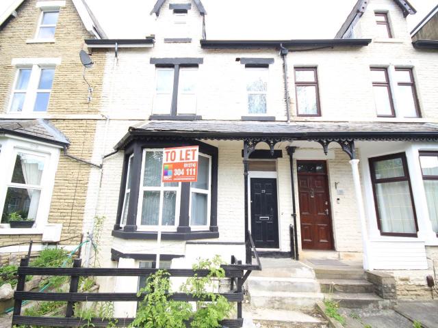 Flat for rent in Great Horton, West Yorkshire