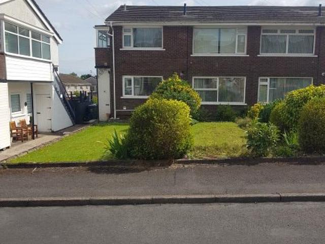 Flat for rent in Falcon Lodge, Wales