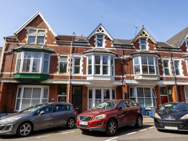 Flat for rent in Penylan, Falcon Lodge